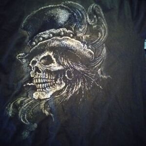 Black Short Sleeve Skull Tee